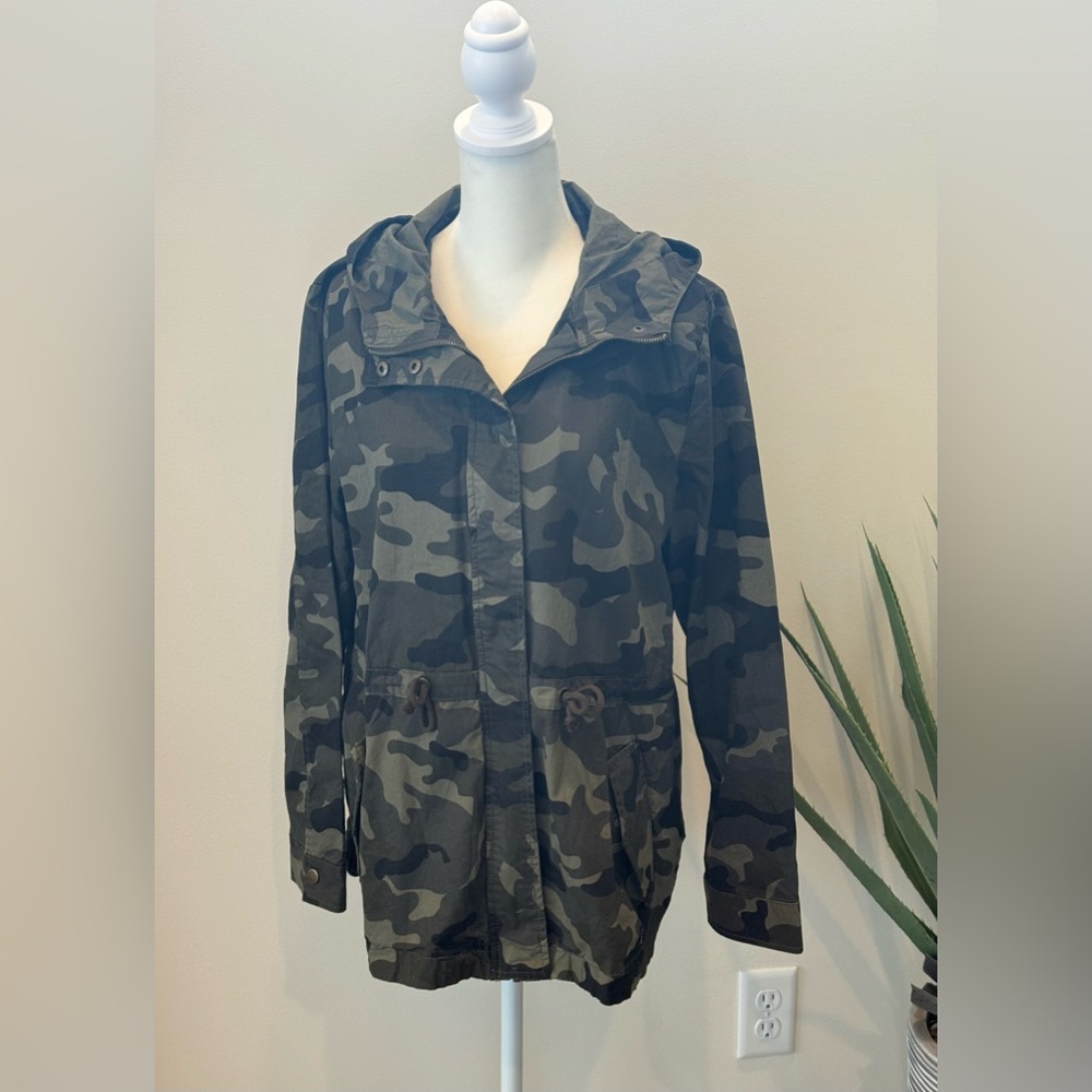 Love Tree Camouflage Jacket